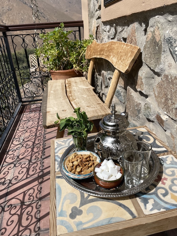 Deluxe Suite with Terrace photo 2