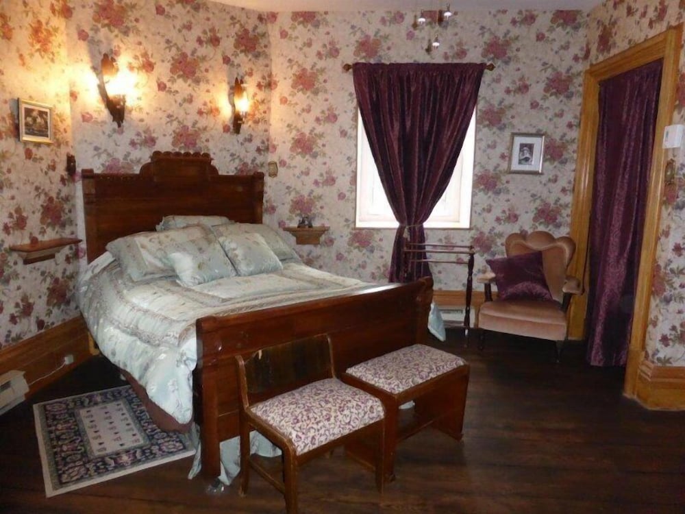 Room, 1 Double Bed, Private Bathroom (Rustique) photo 3