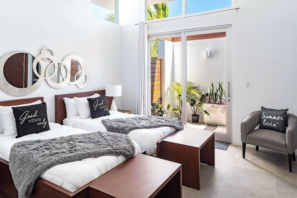 Villa, Multiple Beds, Pool Access, Ocean View (Beach Villa 7) photo 3