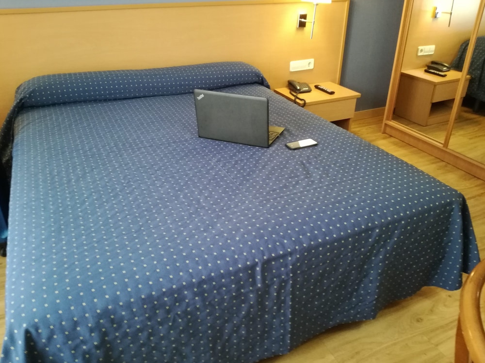 Double Room Single Use - Photo 16