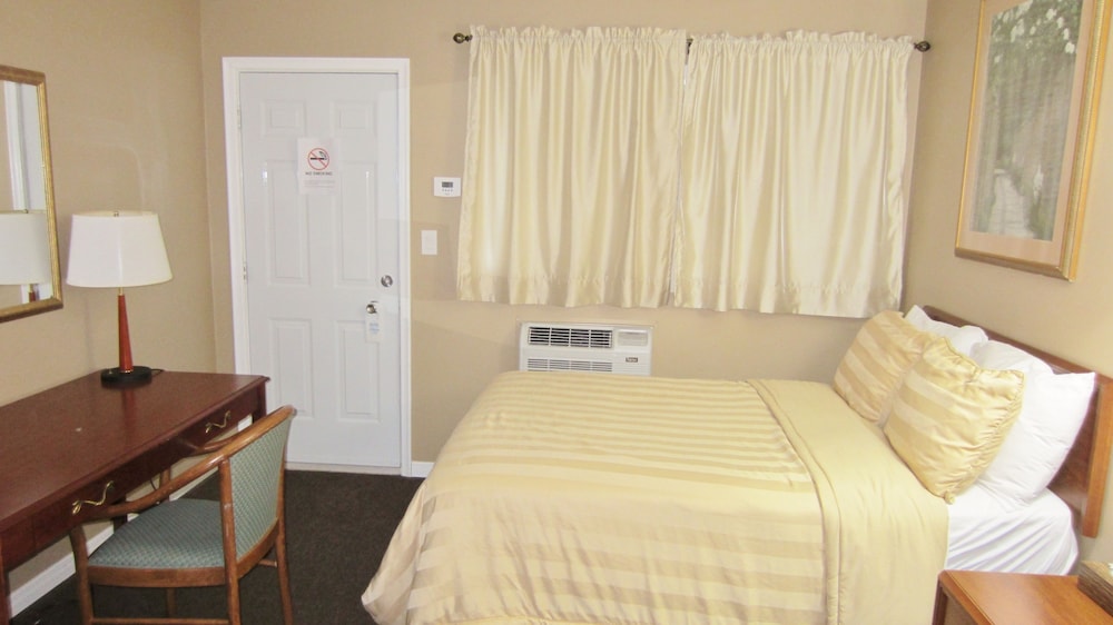 Suite, 2 Double Beds, Kitchenette photo 1