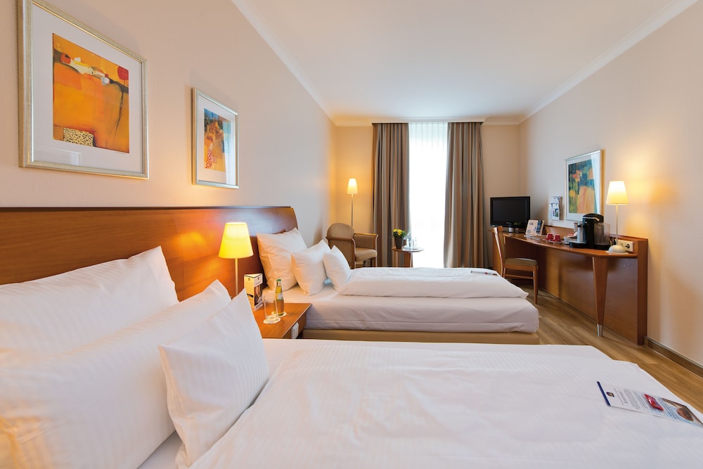 Comfort Room, 2 Twin Beds, Garden View - Photo 3