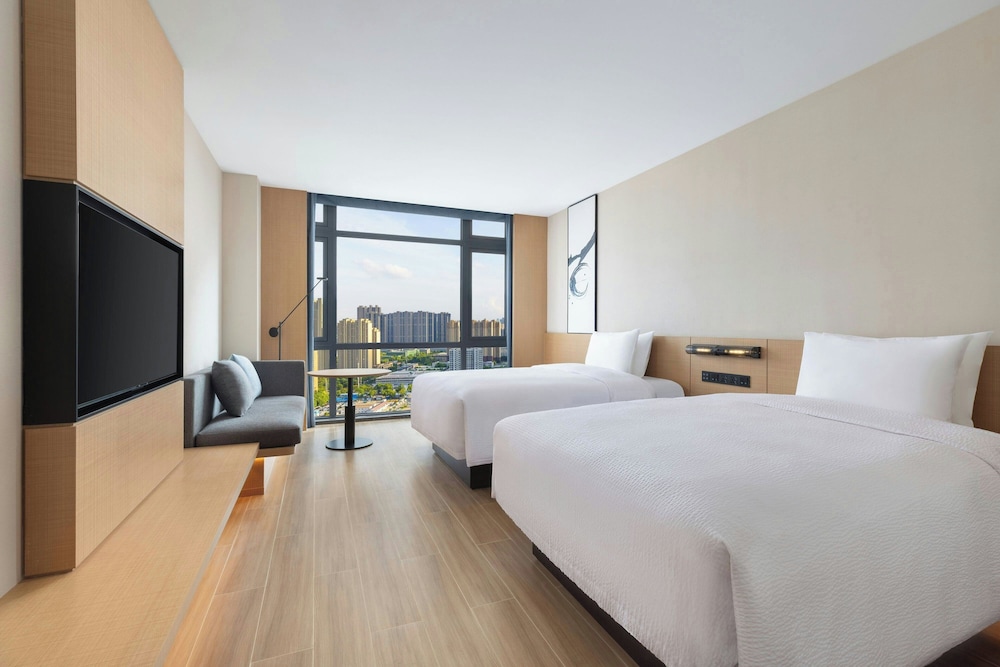 Superior Room, 2 Double Beds, City View