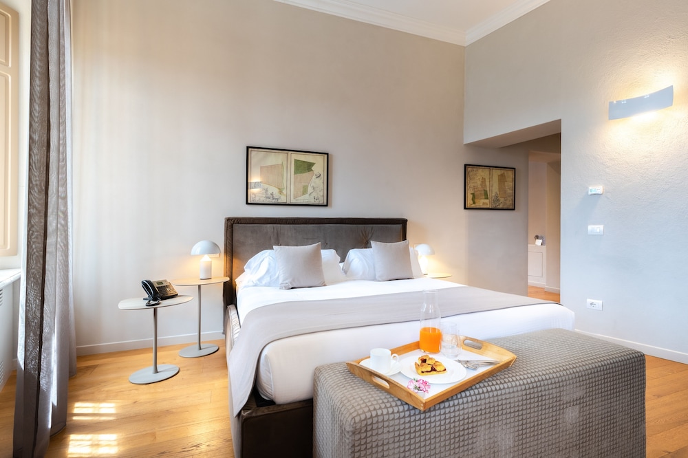 Junior Suite (Sternia)