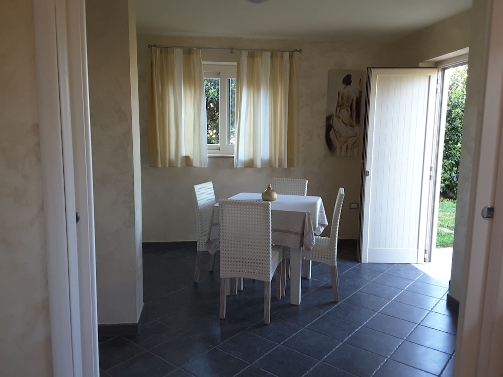Exclusive Apartment, 2 Bedrooms, Non Smoking, Kitchen photo 3