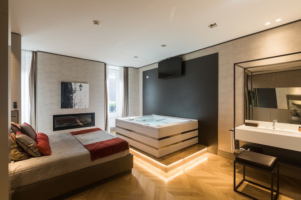 Executive Suite, City View photo 1