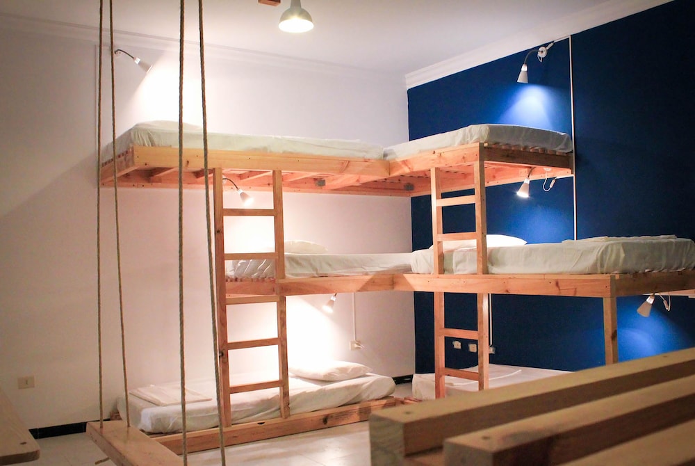 Habitación, Varios Camas, Vista al Mar (1 cama en una habitación compartida de 12 camas)