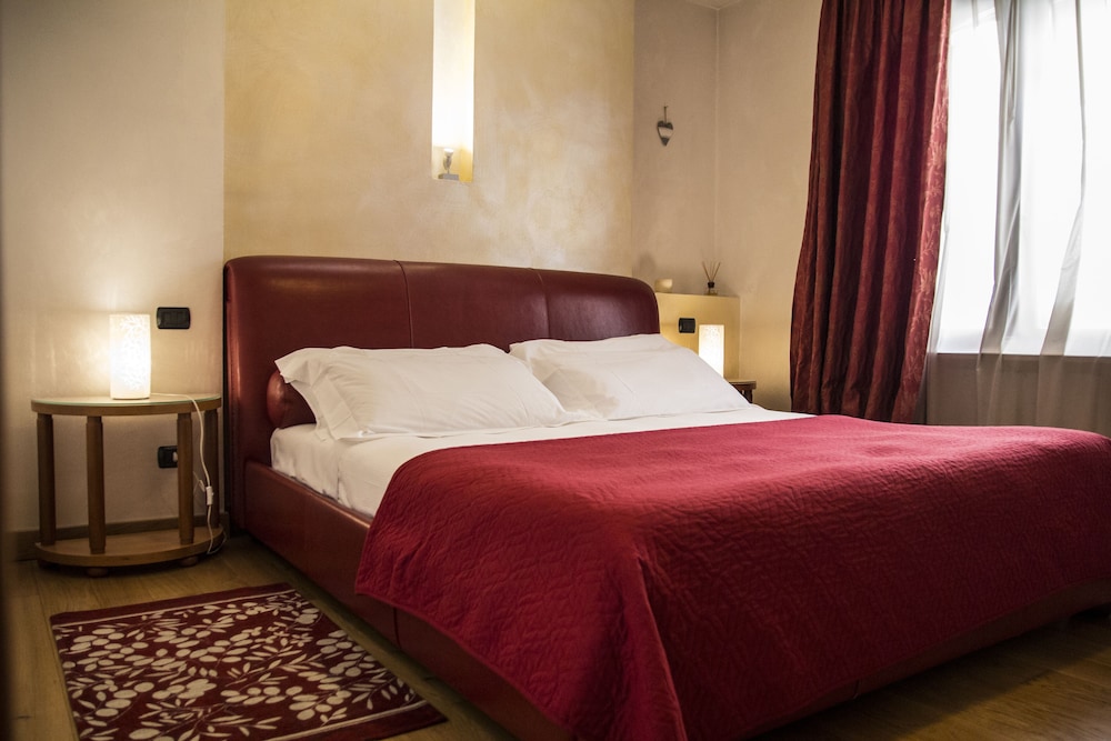 Standard Double Room - Photo 3