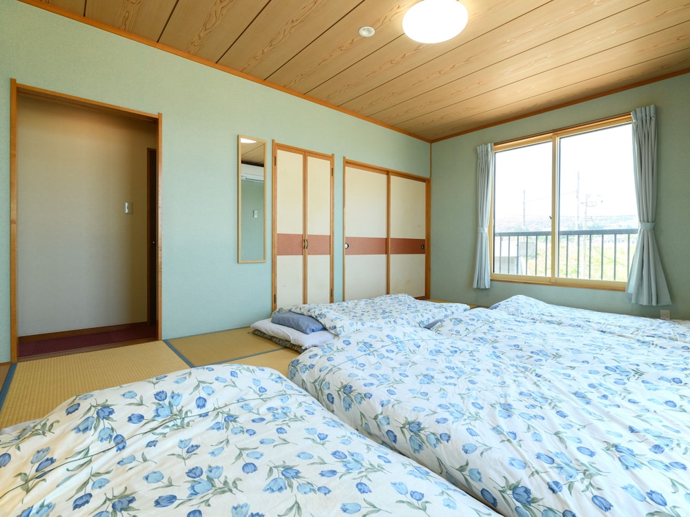 Japanese Style Quintuple Room With Shared Bathroom, Non Smoking