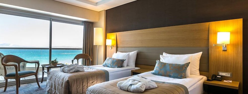 Standard Double or Twin Room, Sea View photo 1
