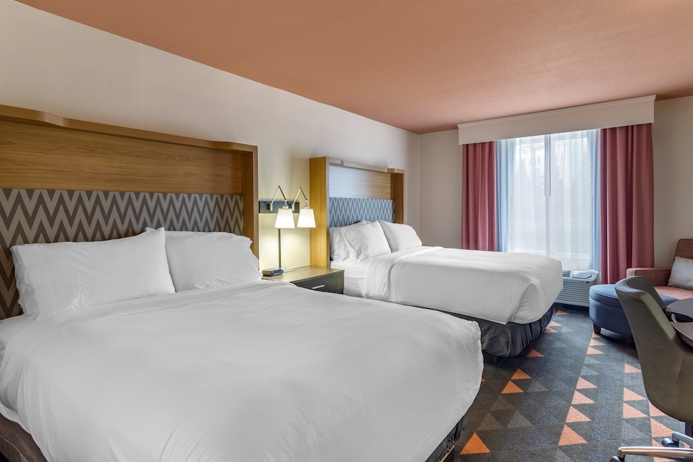 Standard Room, 2 Queen Beds, Accessible (Communications) - Photo 1