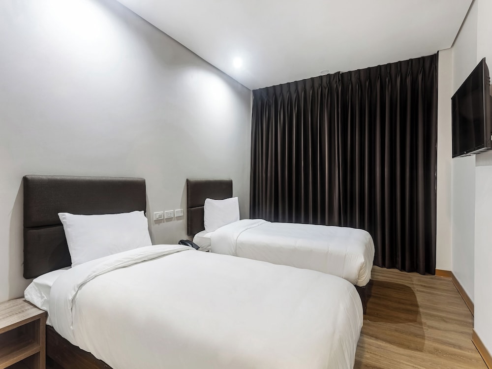 Deluxe Twin Room - Photo 2