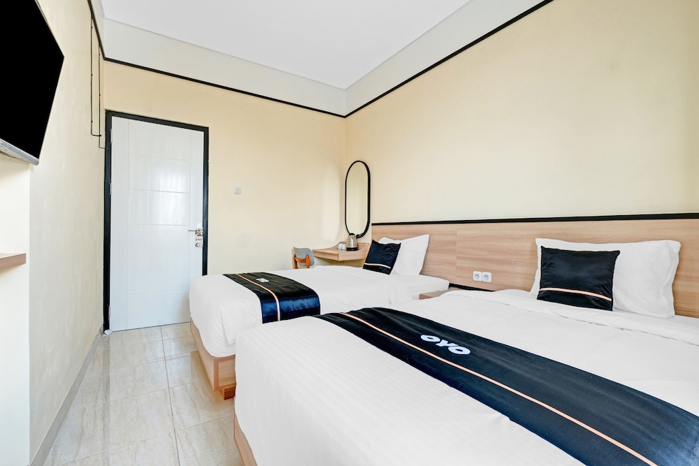 Deluxe Twin Room photo 3