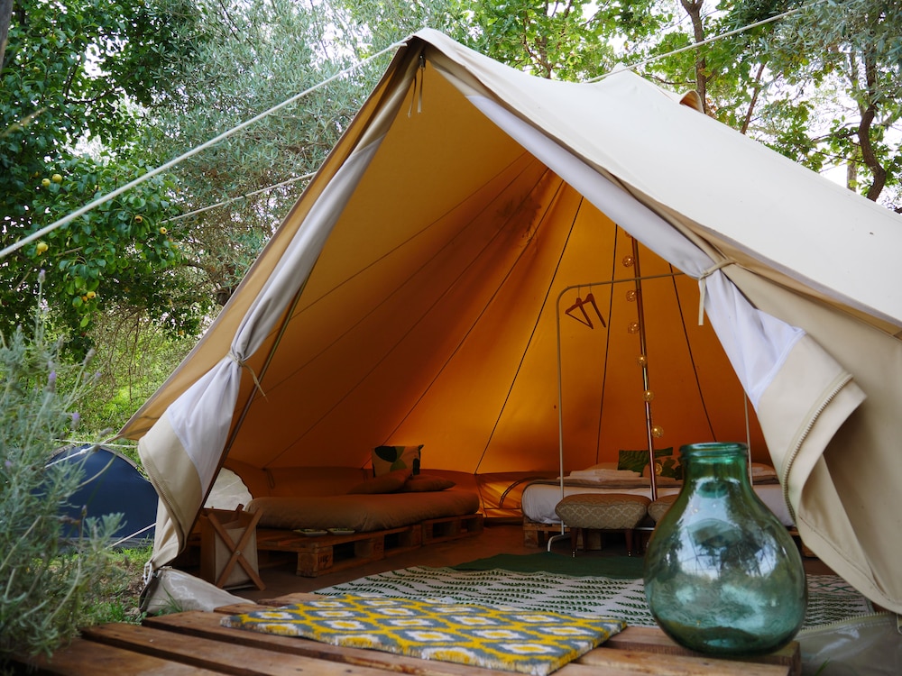 Family Tent, Garden Area (with External Private Bathroom)