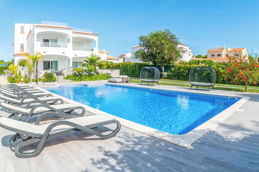 Villa (4 Bedrooms)