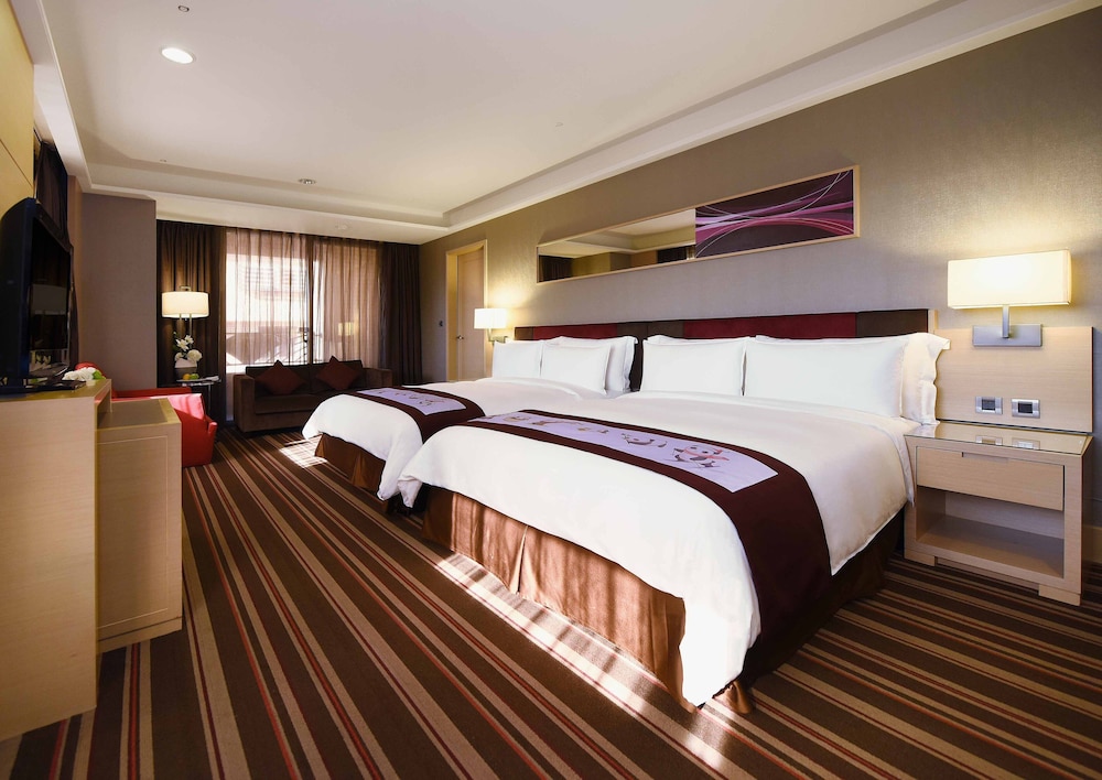 Deluxe Twin Room, 2 Double Beds - Photo 4