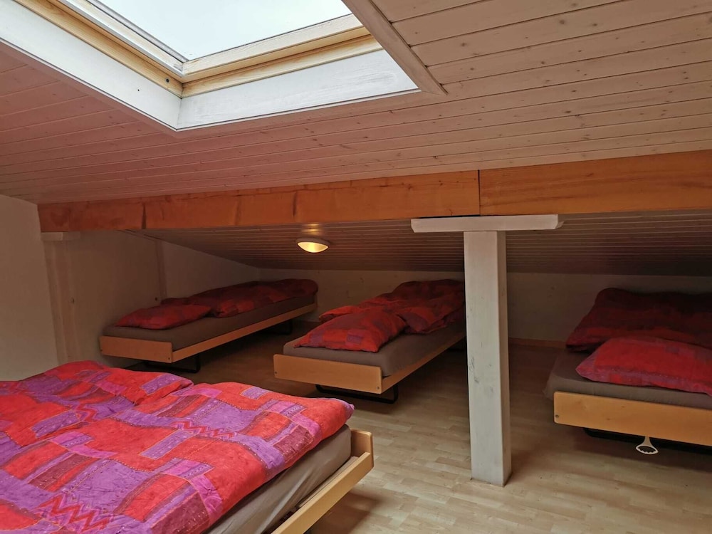 Room photo 2