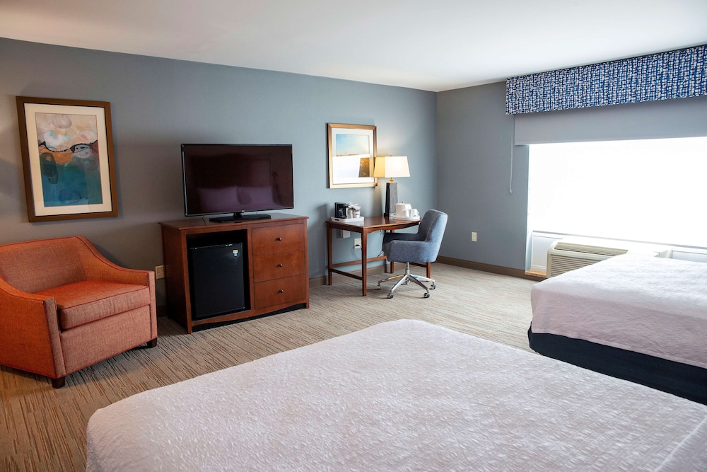 Two Queen Beds, Accessible photo 3