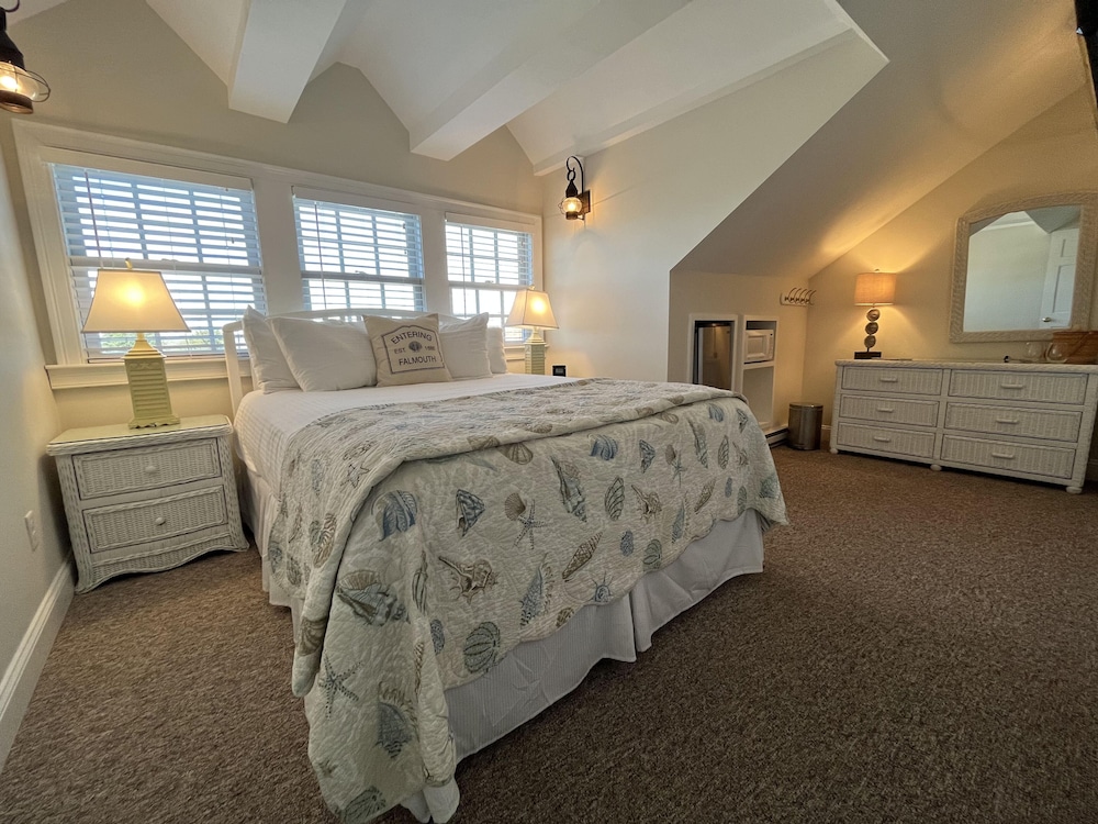 Falmouth Suite
