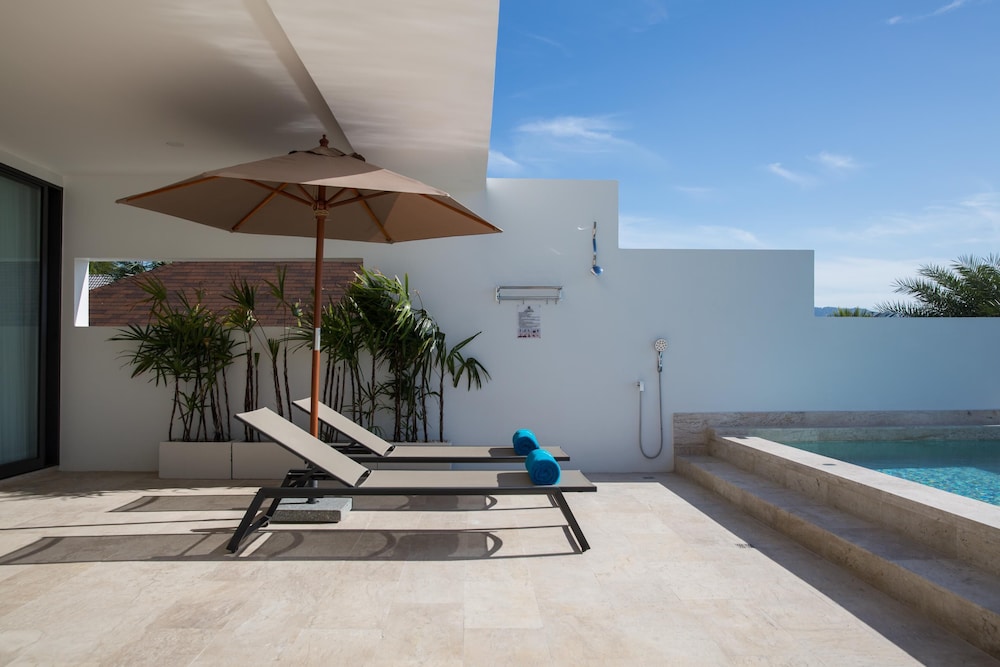 3 Bedroom Sea View Pool & Cinema - Photo 27