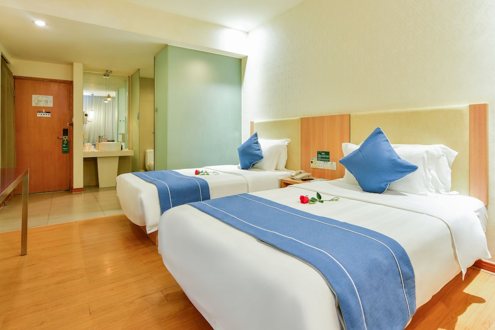 Classic Twin Room, No Window(Mainland Chinese Citizen Only) - Photo 3