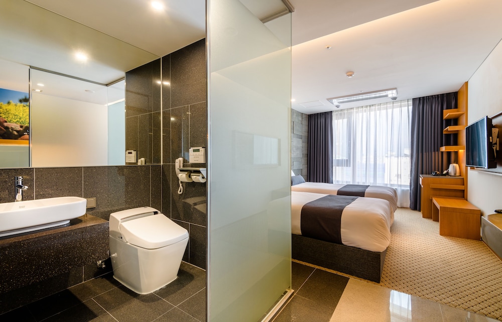 Superior Twin Room photo 3