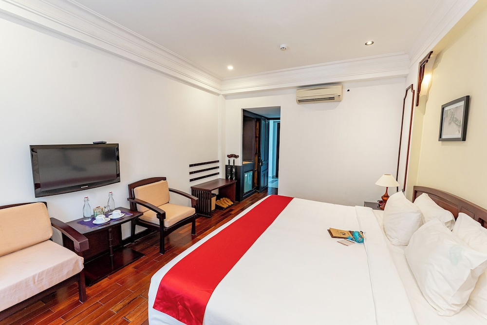 Deluxe Double Room - Photo 15