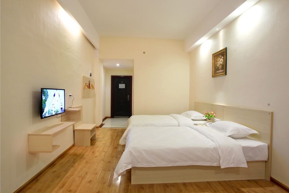 Elite Twin Room photo 1