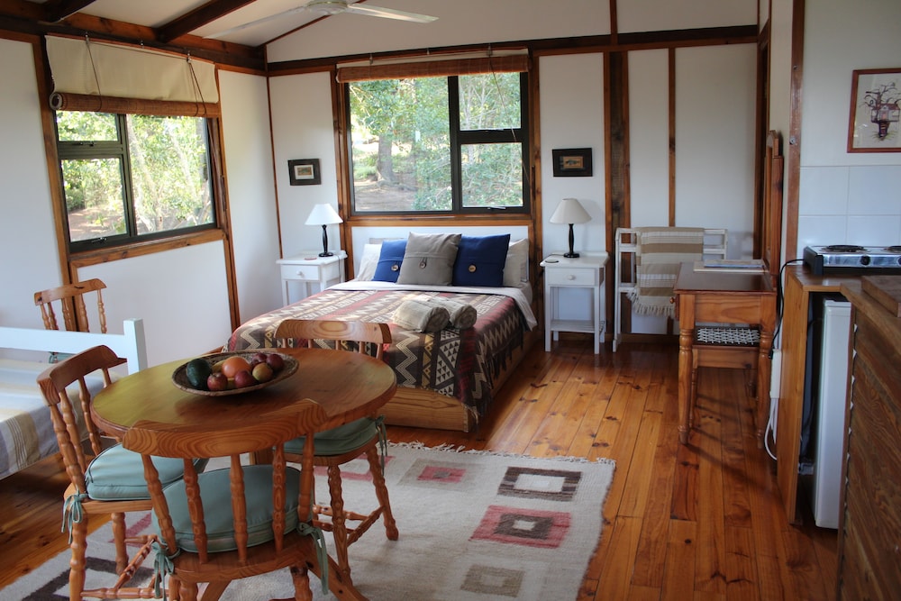 Treehouse Cottage photo 2