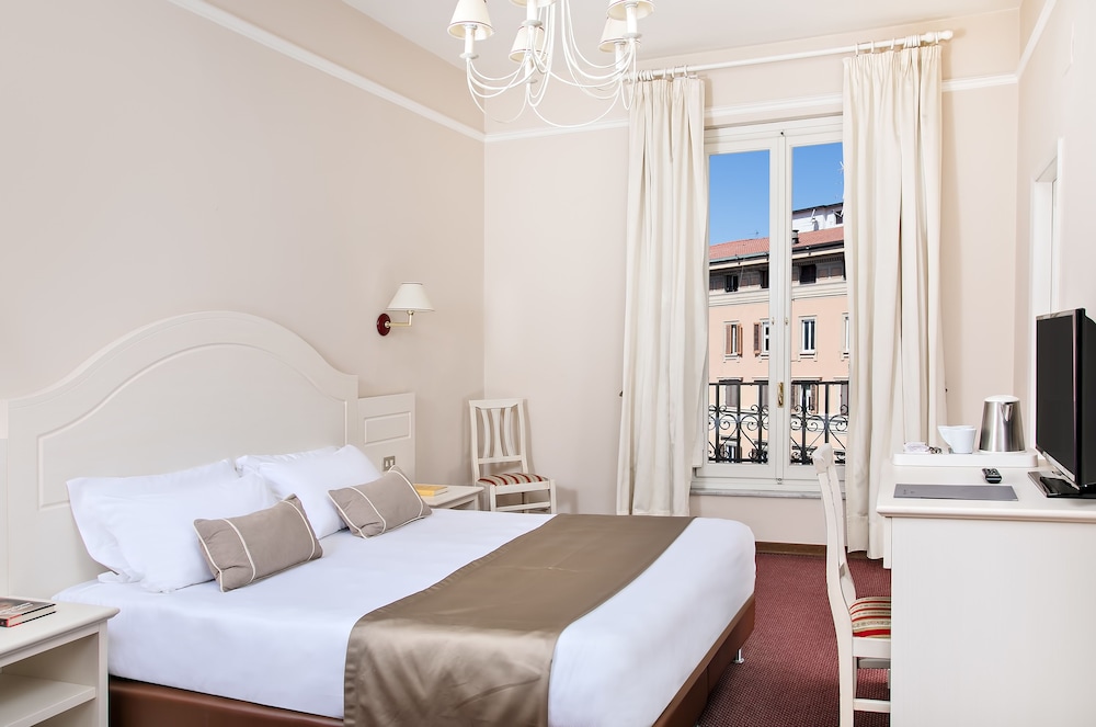 Deluxe Double or Twin Room - Photo 1