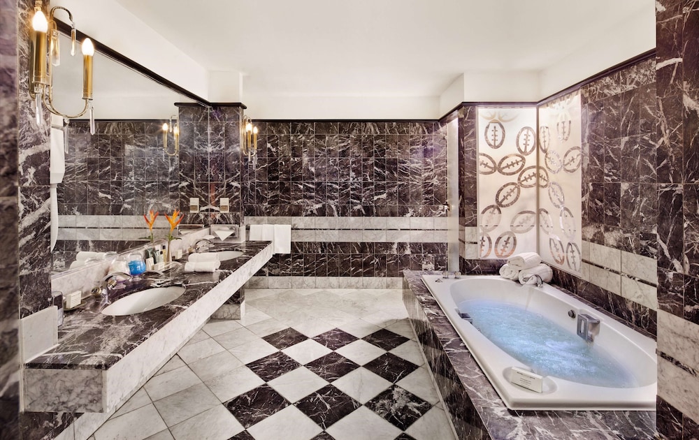 Presidential Suite, 3 Bedrooms photo 3