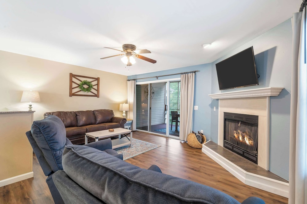 Condo, Multiple Beds, Balcony, Garden View (Bungalow on the Bluffs)