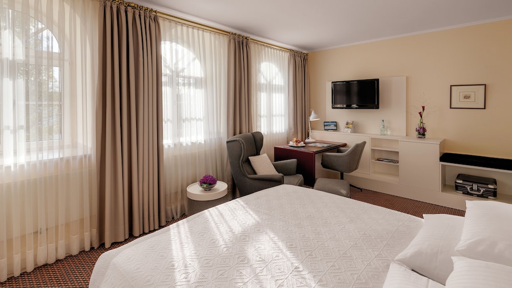 Standard Room, 1 Double Bed, Garden View - Photo 2