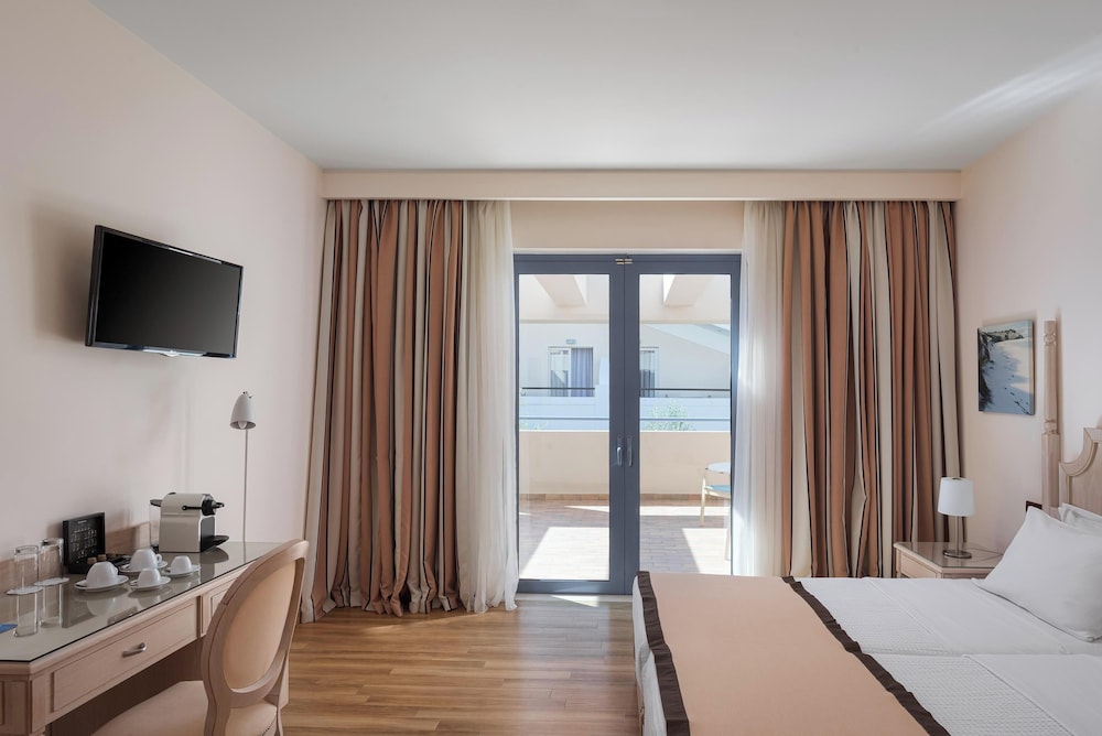 Junior Suite - Photo 2