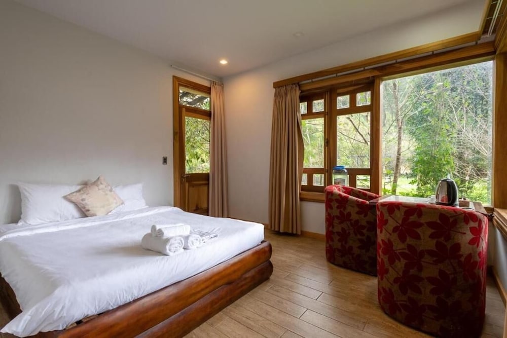 Camelia Cottage 2