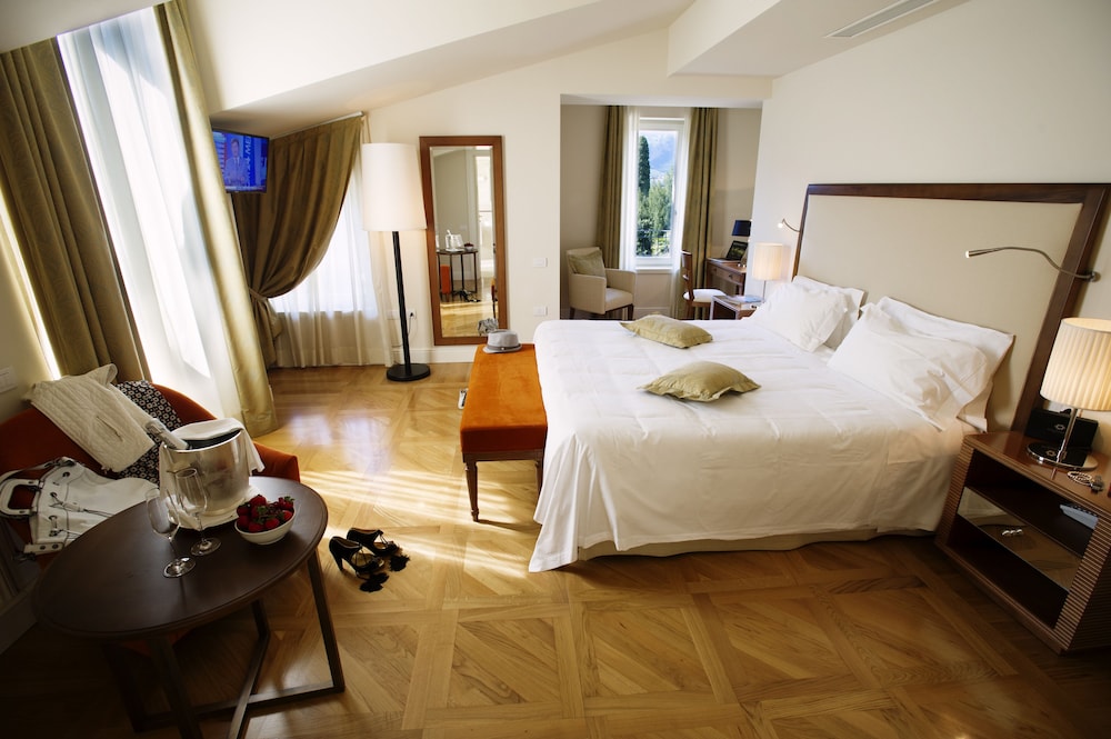 Romantic Suite, Mountain View, SPA access included photo 3