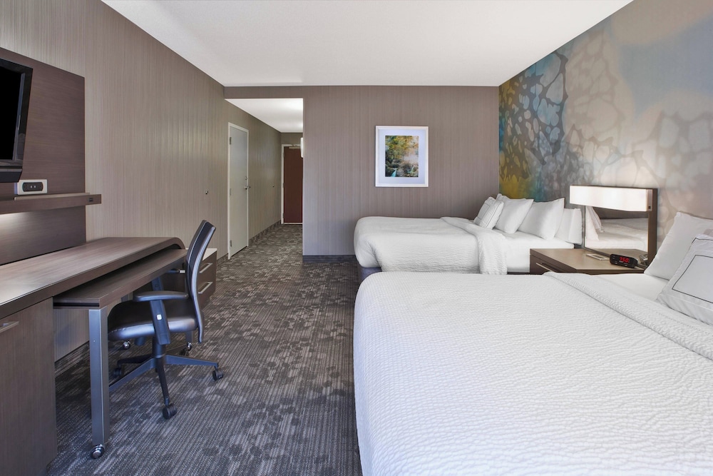 Room, 2 Queen Beds (Hearing Accessible) - Photo 3