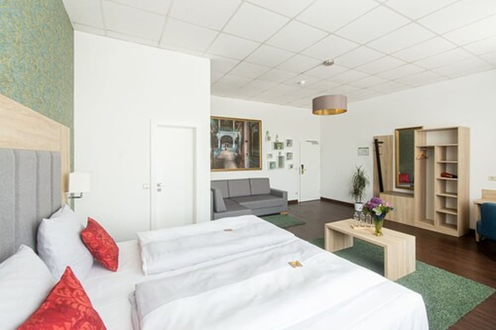 Triple Room photo 2