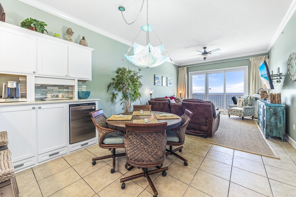 Signature Condo, 2 Bedrooms, Ocean View photo 2