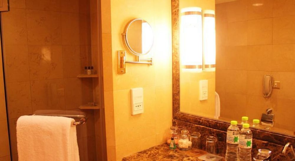 Business Suite - Photo 7