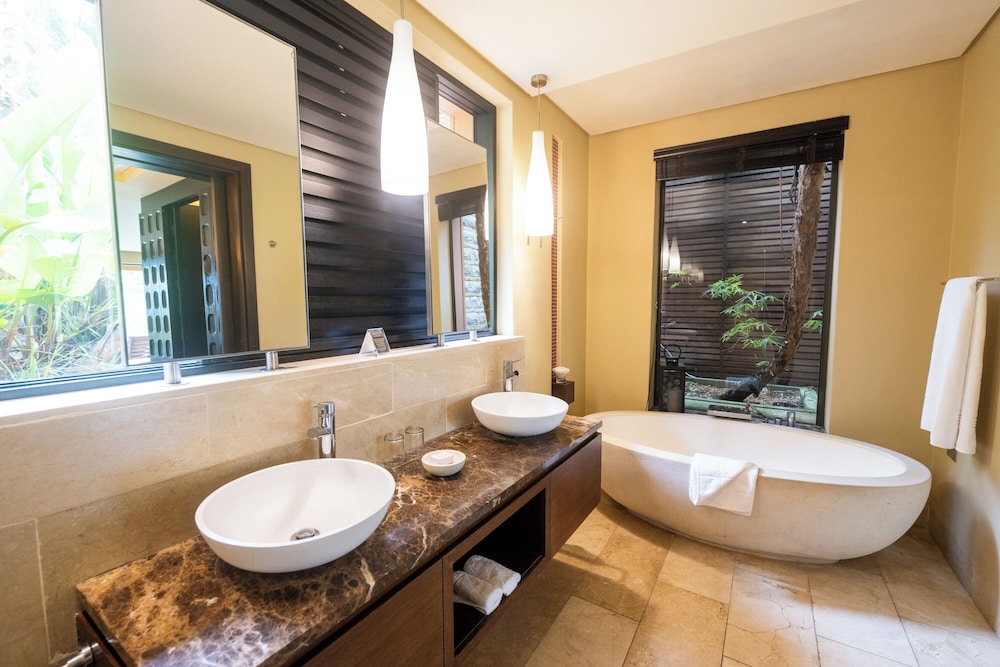 Sky Large Suite - Photo 12
