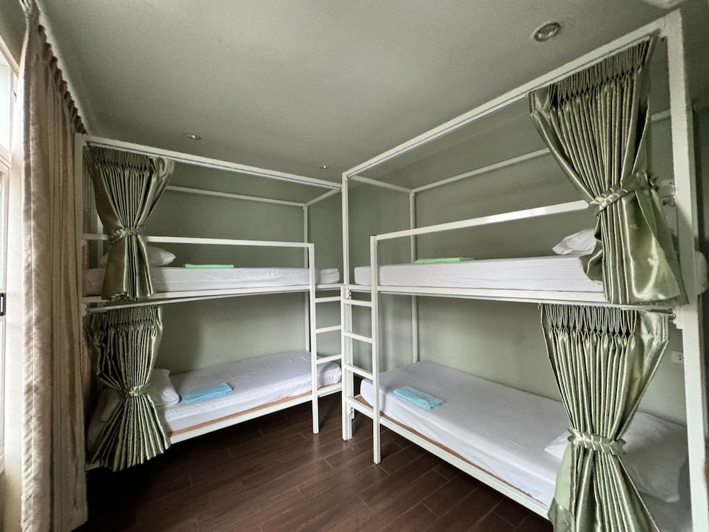 Bunk Bed in Mixed Dormitory Room photo 2