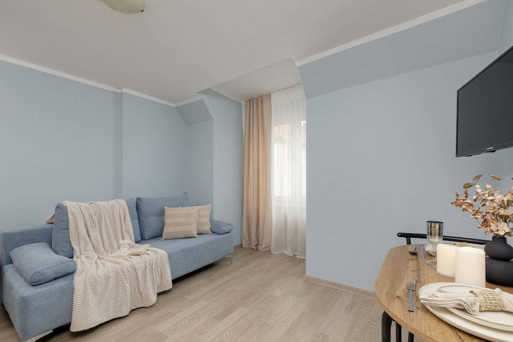 Studio, Kitchen, Beachside