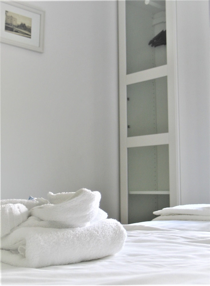 Deluxe Suite, 1 Bedroom, Kitchen, Hill View photo 3