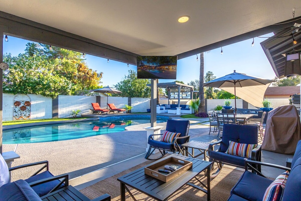 Kings Lux Escape Gratis Htd Pool Cabana BBQ Firepit, Billede 37