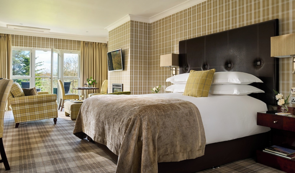 Premium Room, 1 King Bed (Guest Room)