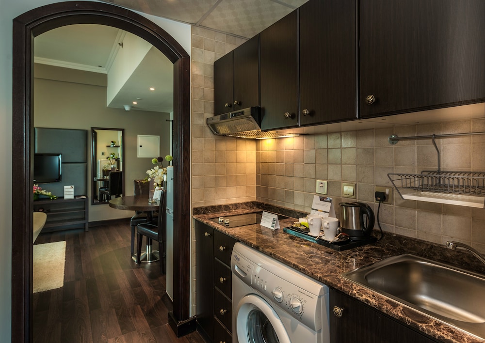 Executive One Bedroom Suite Twin photo 2
