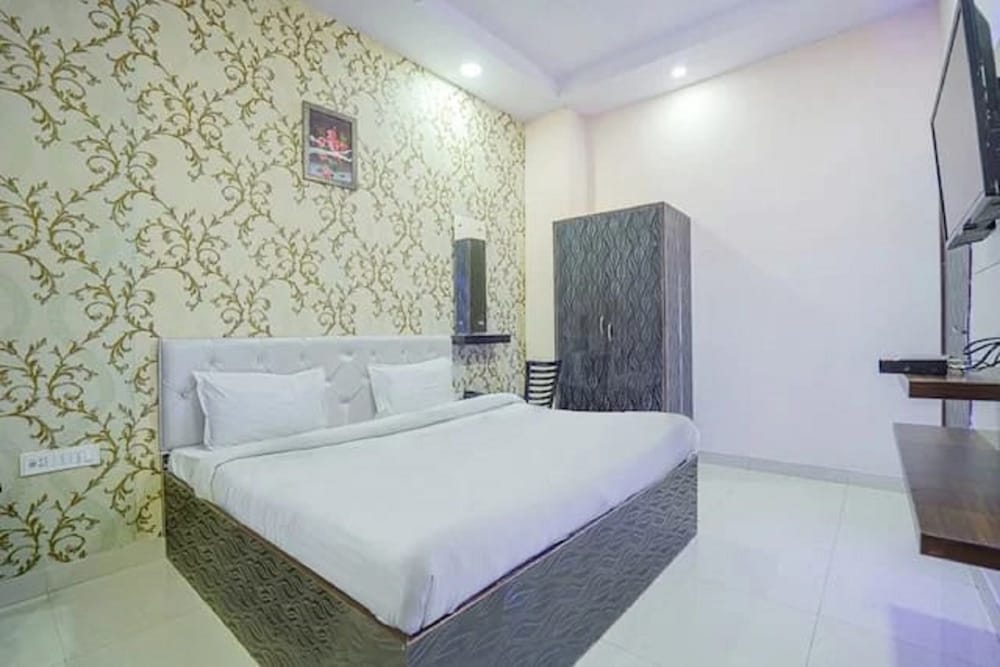 Family Quadruple Room, City View