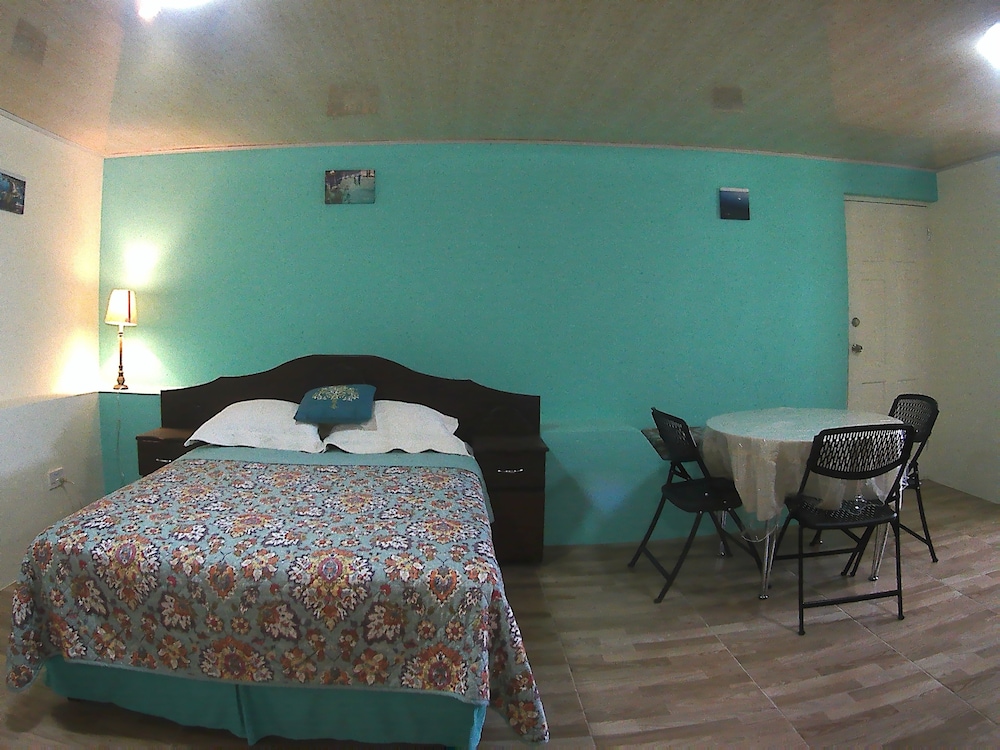 Studio, 1 Bedroom (Amethyst)