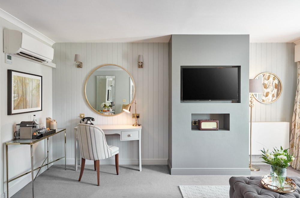 Beech Signature Suite photo 2